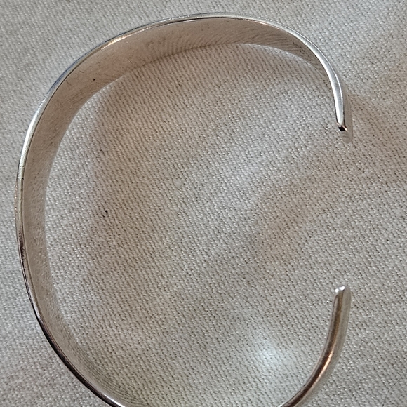 Vintage Sterling Silver cuff - Picture 4 of 7
